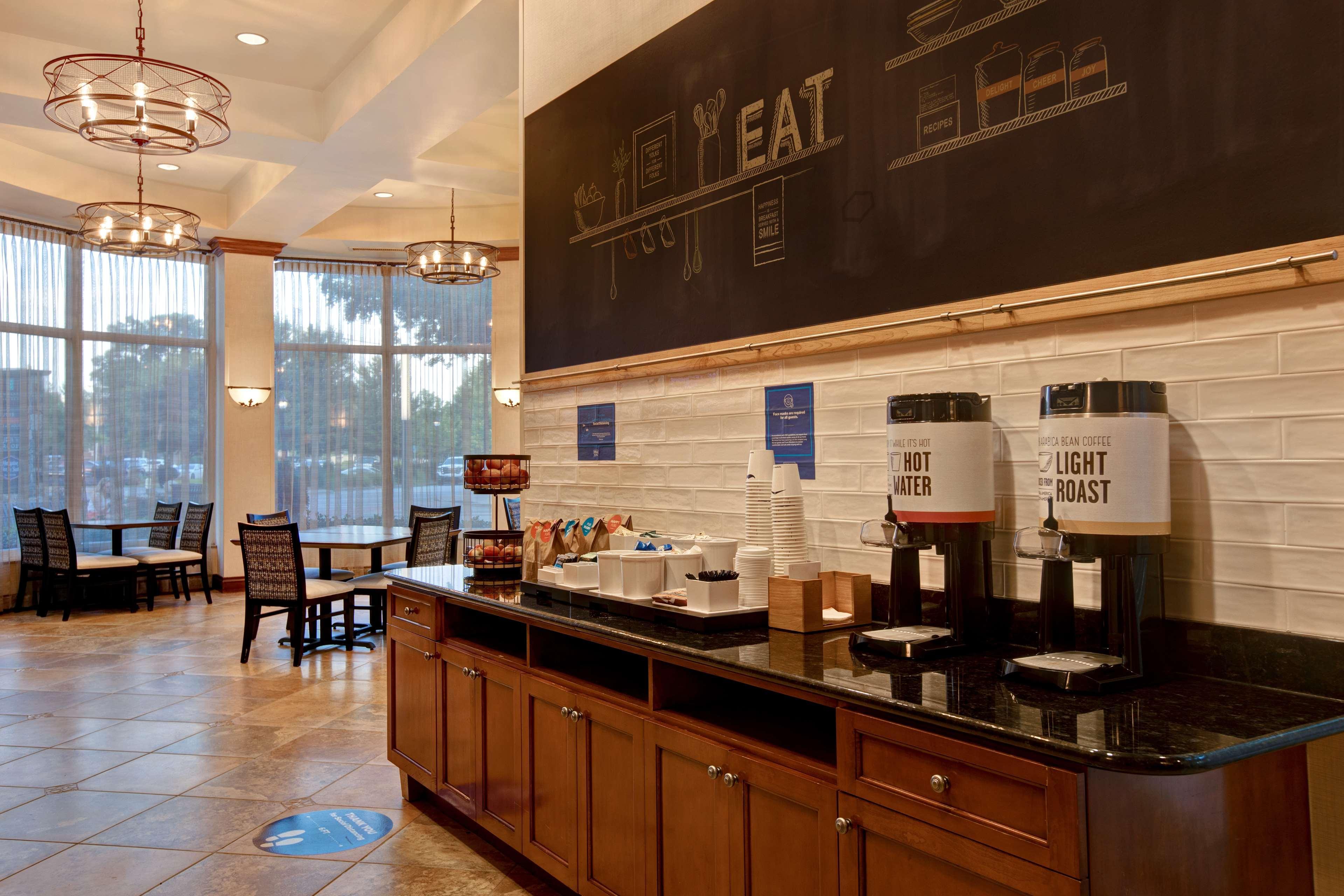 Hampton Inn & Suites Greenville-Downtown-Riverplace Zewnętrze zdjęcie