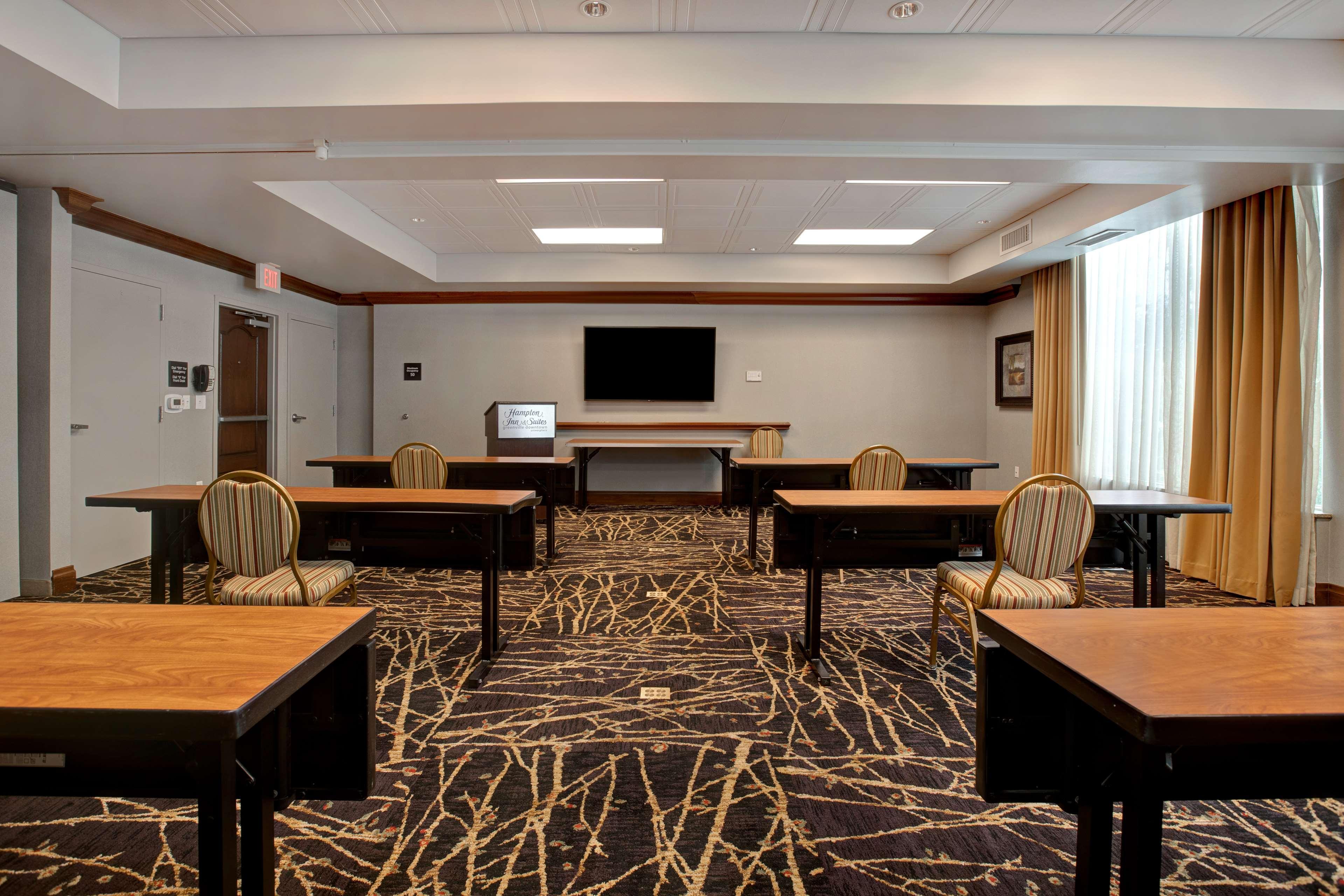 Hampton Inn & Suites Greenville-Downtown-Riverplace Zewnętrze zdjęcie
