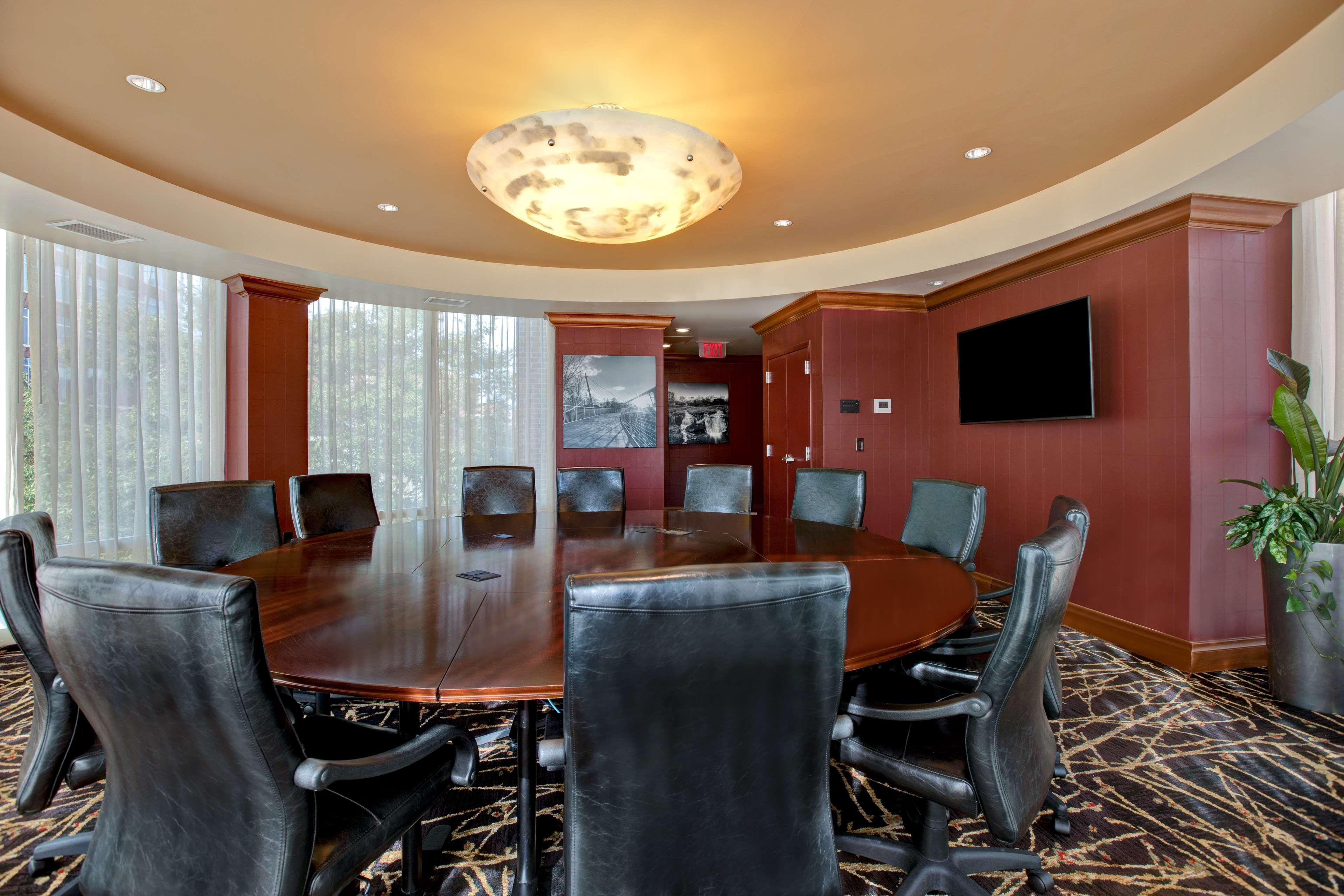 Hampton Inn & Suites Greenville-Downtown-Riverplace Zewnętrze zdjęcie