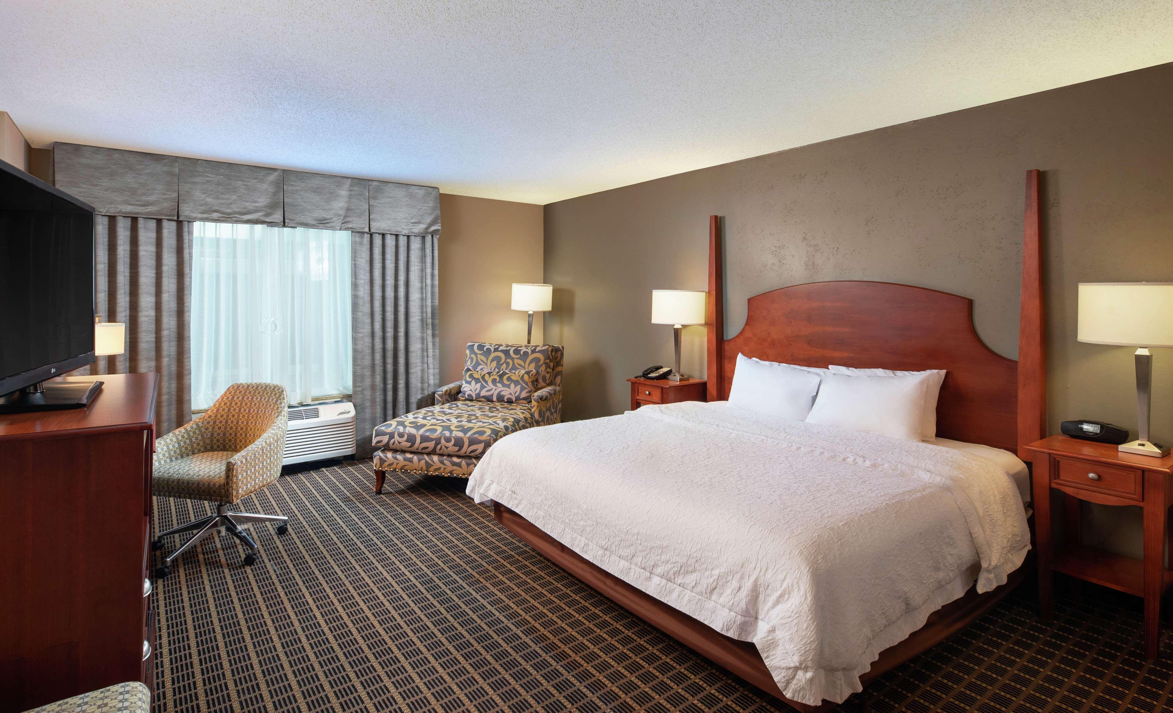 Hampton Inn & Suites Greenville-Downtown-Riverplace Zewnętrze zdjęcie