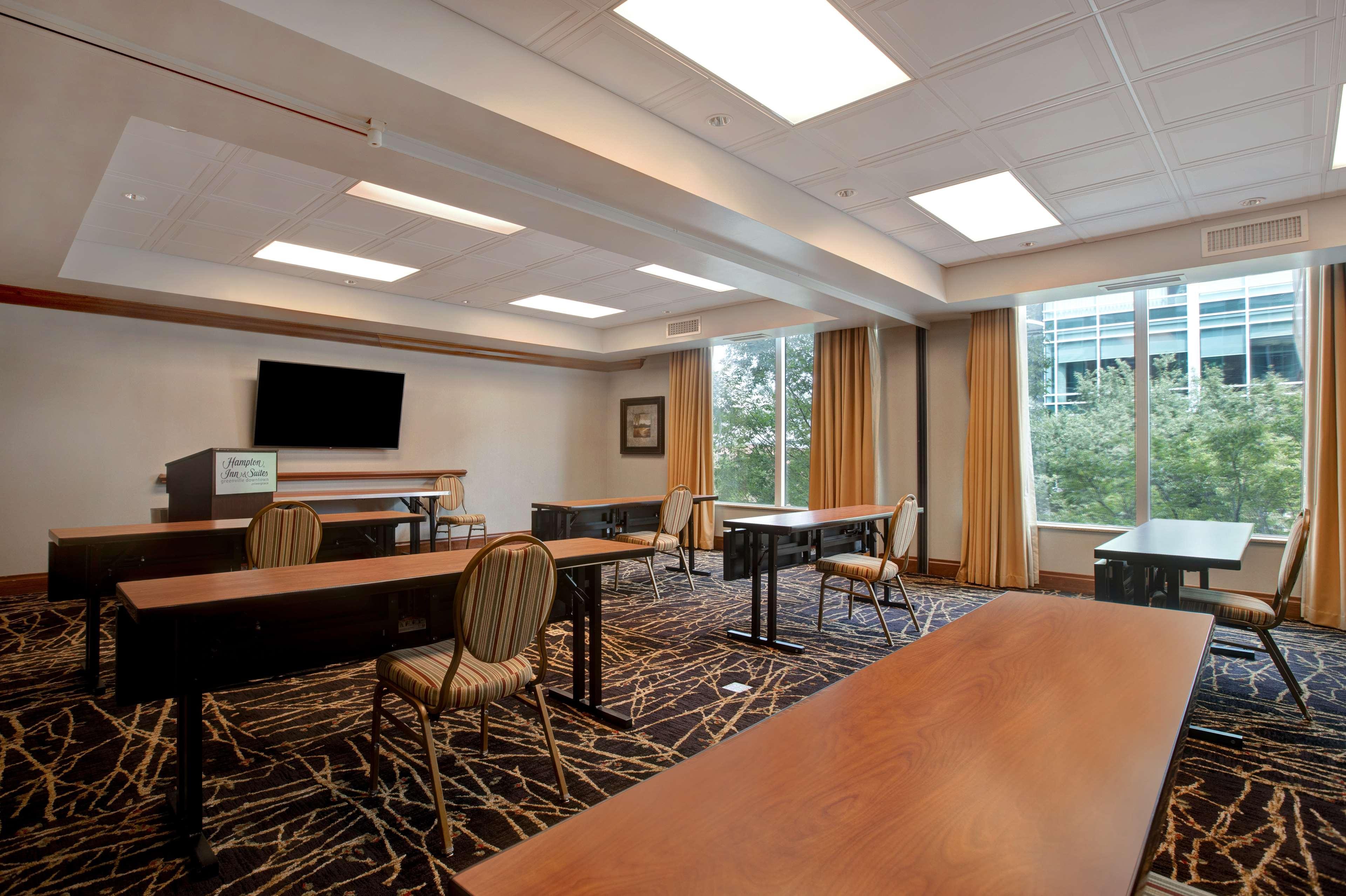 Hampton Inn & Suites Greenville-Downtown-Riverplace Zewnętrze zdjęcie