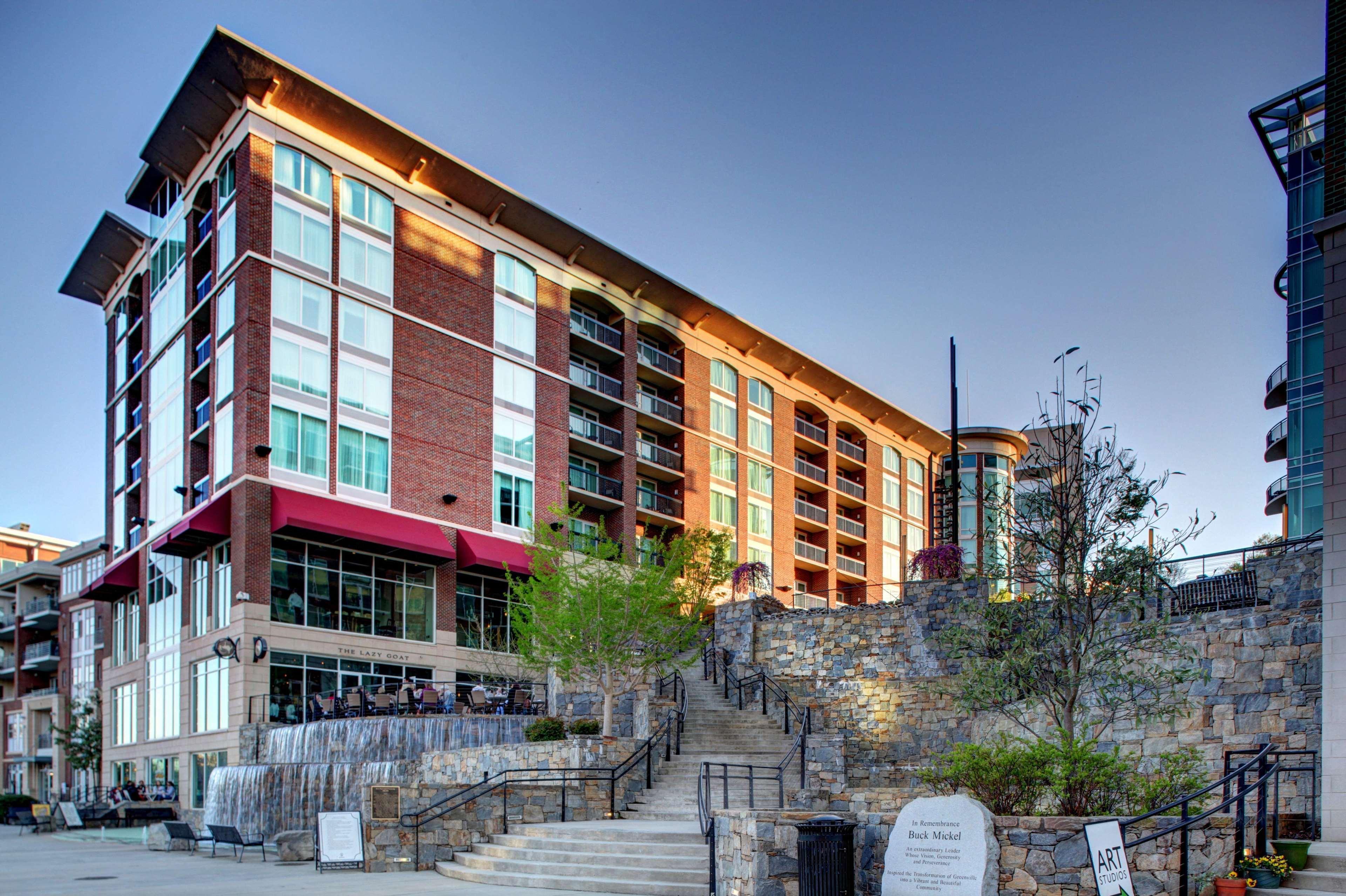 Hampton Inn & Suites Greenville-Downtown-Riverplace Zewnętrze zdjęcie