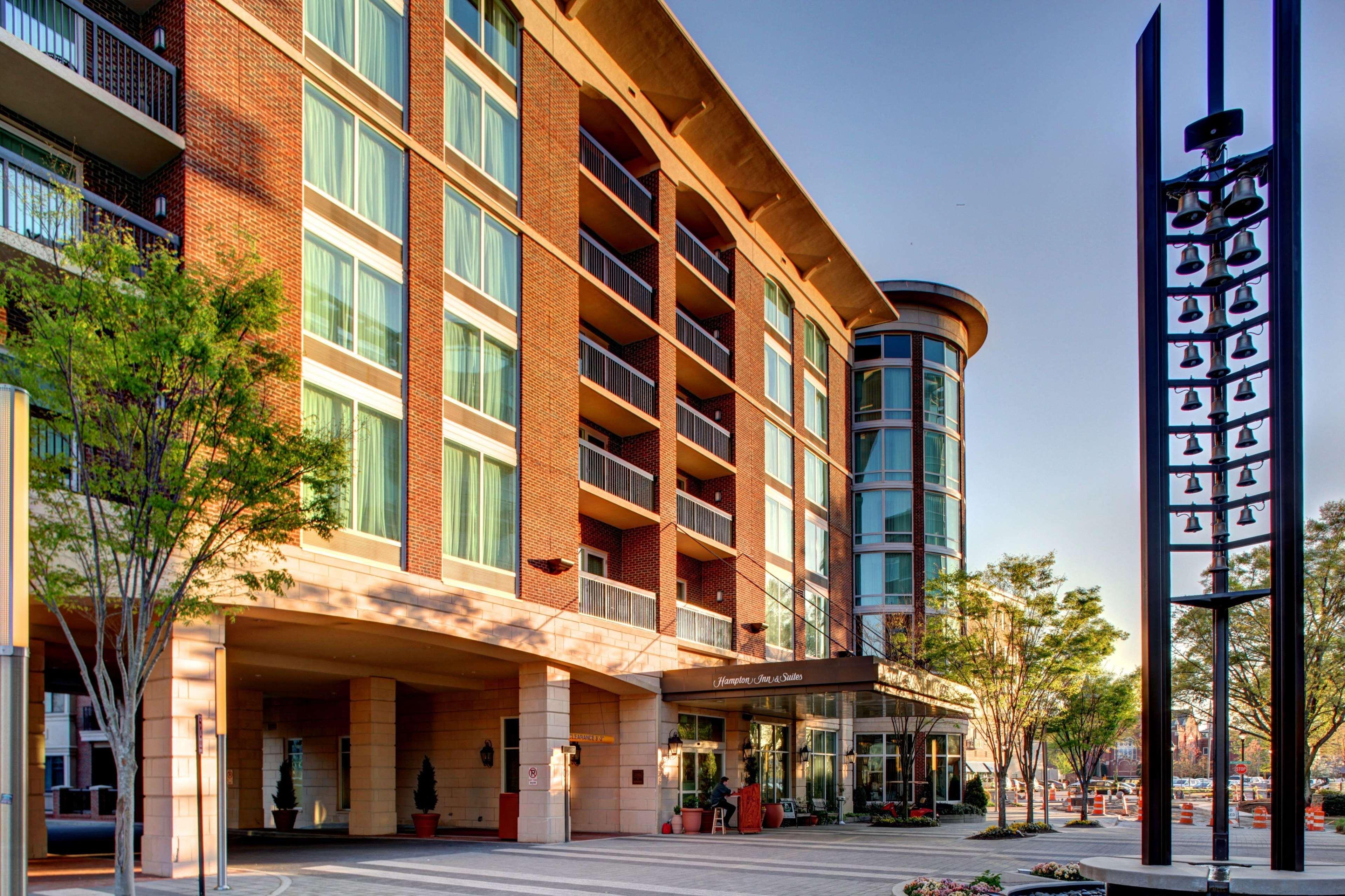 Hampton Inn & Suites Greenville-Downtown-Riverplace Zewnętrze zdjęcie