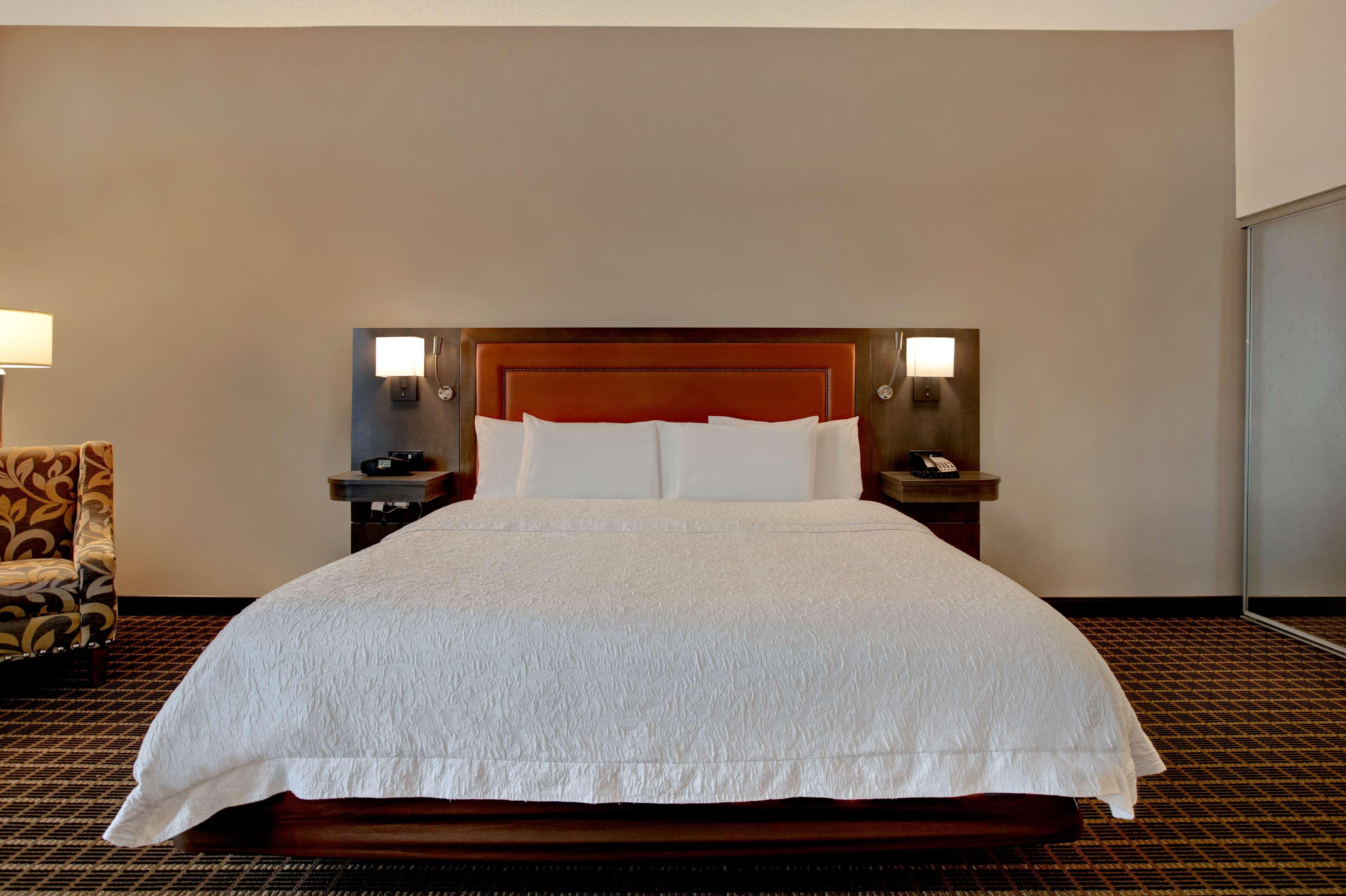 Hampton Inn & Suites Greenville-Downtown-Riverplace Zewnętrze zdjęcie