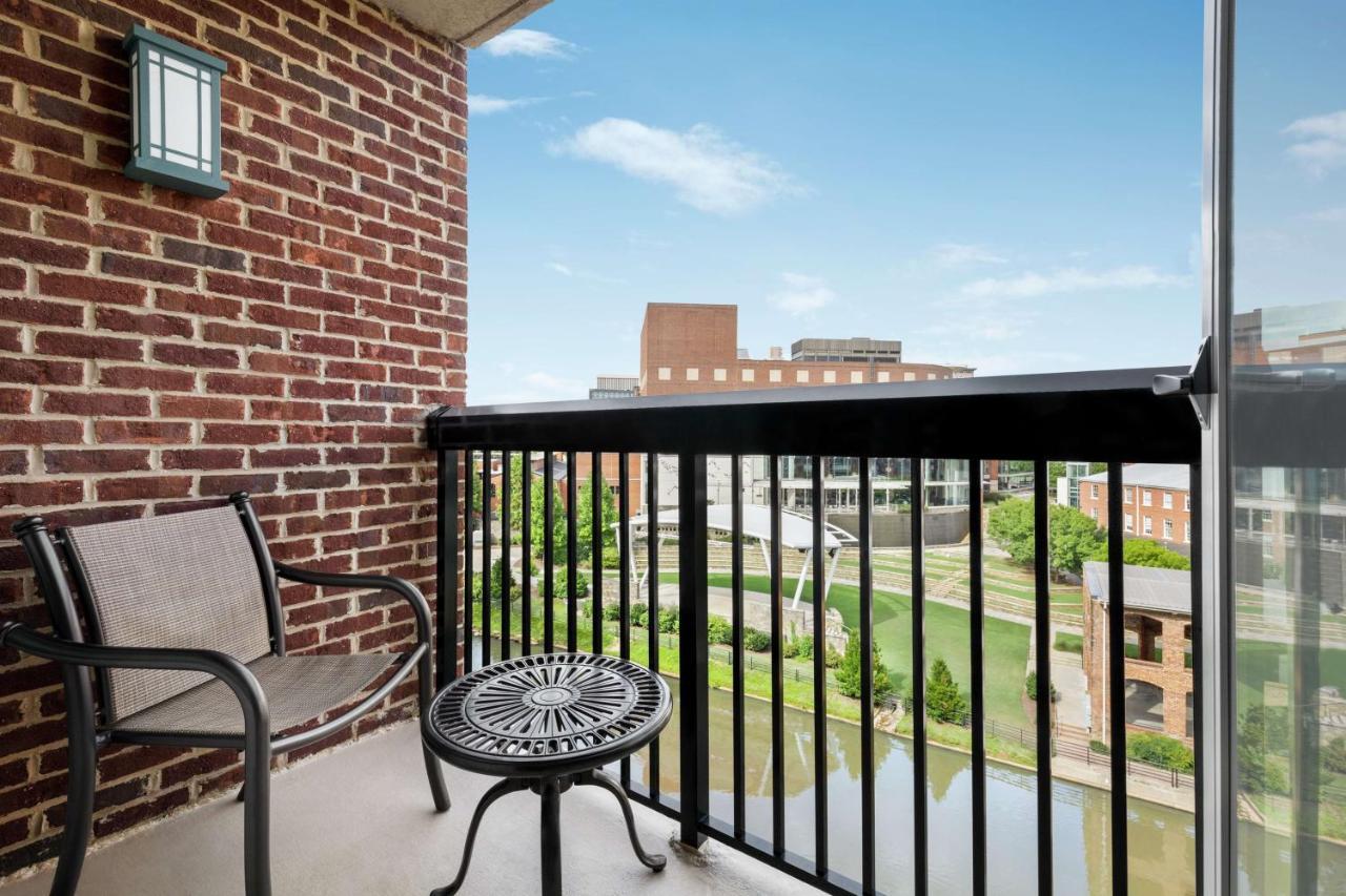 Hampton Inn & Suites Greenville-Downtown-Riverplace Zewnętrze zdjęcie